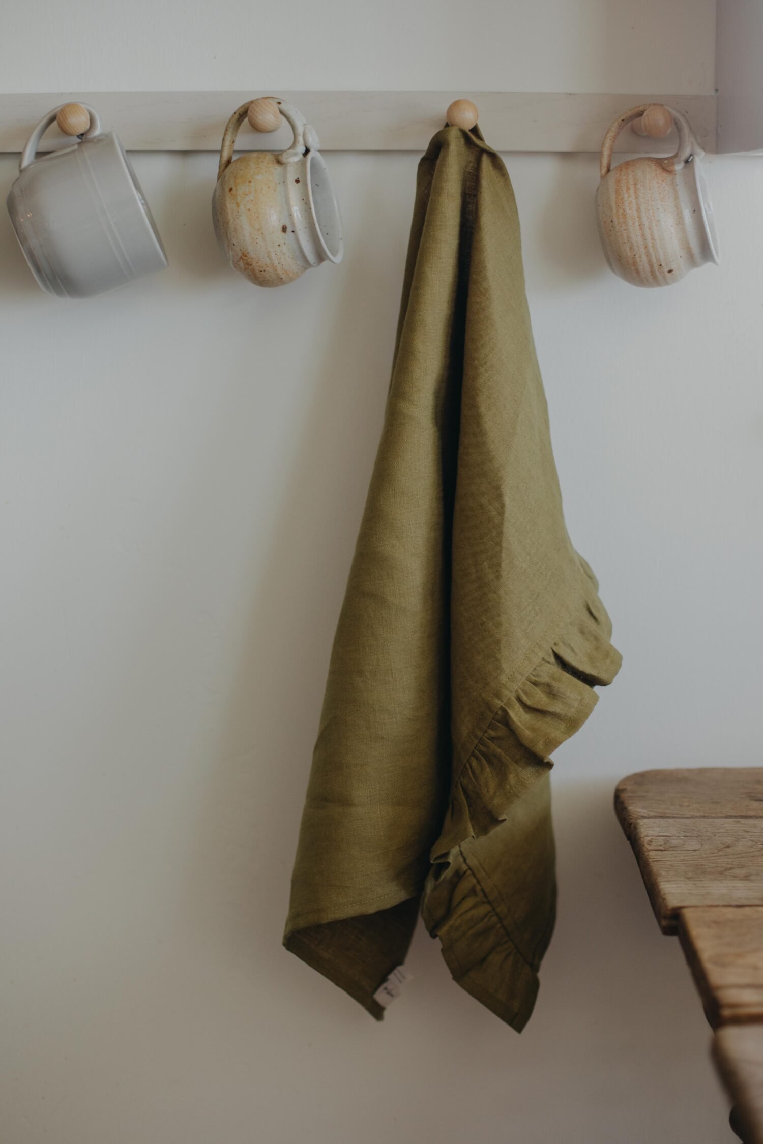 Ruffle Trim Tea Towels in